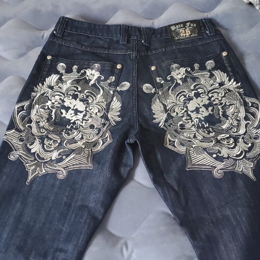 Jean - Picture 2 of 2